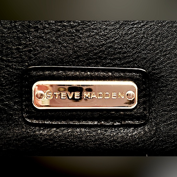 Steve Madden Pebbled Clutch with Fringes - discontinued style. - Picture 3 of 15